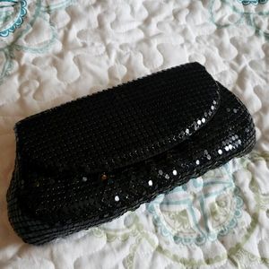 🛒(4/$20)🛒 Sparkly black clutch